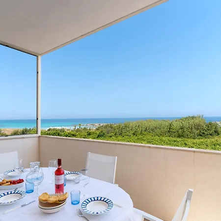 Beachfront With Amazing Sea View Balconies Daire *