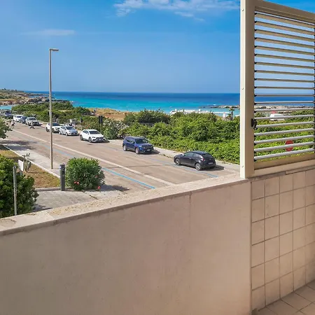Beachfront With Amazing Sea View Balconies Daire *