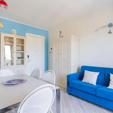 Daire Beachfront With Amazing Sea View Balconies Otranto