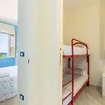 Beachfront With Amazing Sea View Balconies 아파트 *