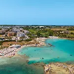 Beachfront With Amazing Sea View Balconies 아파트 오트란토