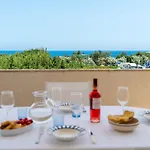 Beachfront With Amazing Sea View Balconies 오트란토