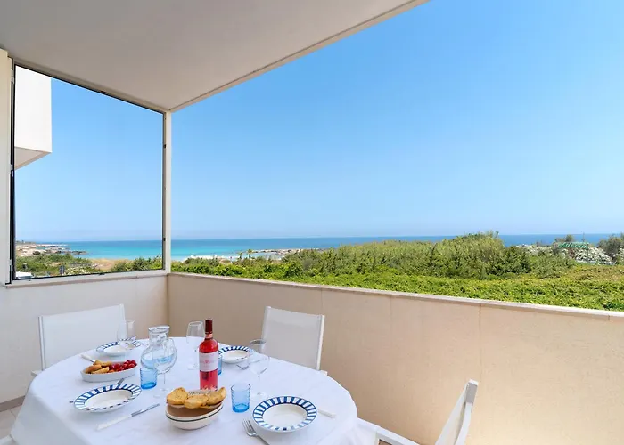 Beachfront With Amazing Sea View Balconies アパート *